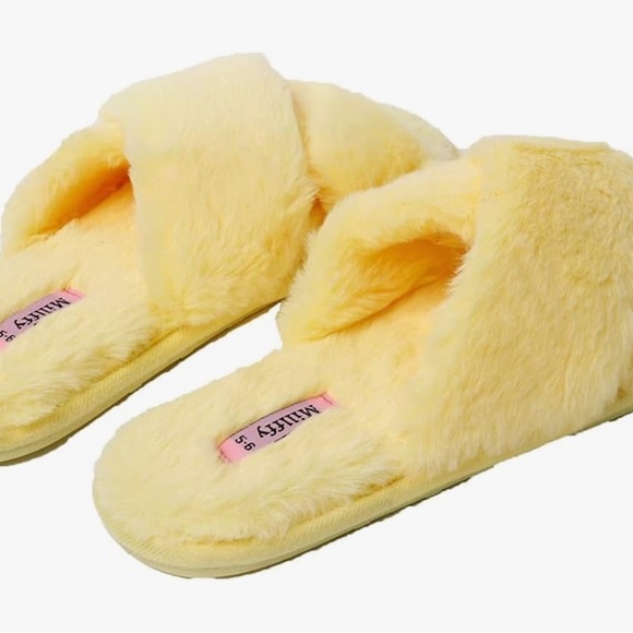 Fluffy Yellow Slippers - Picture 3 of 4
